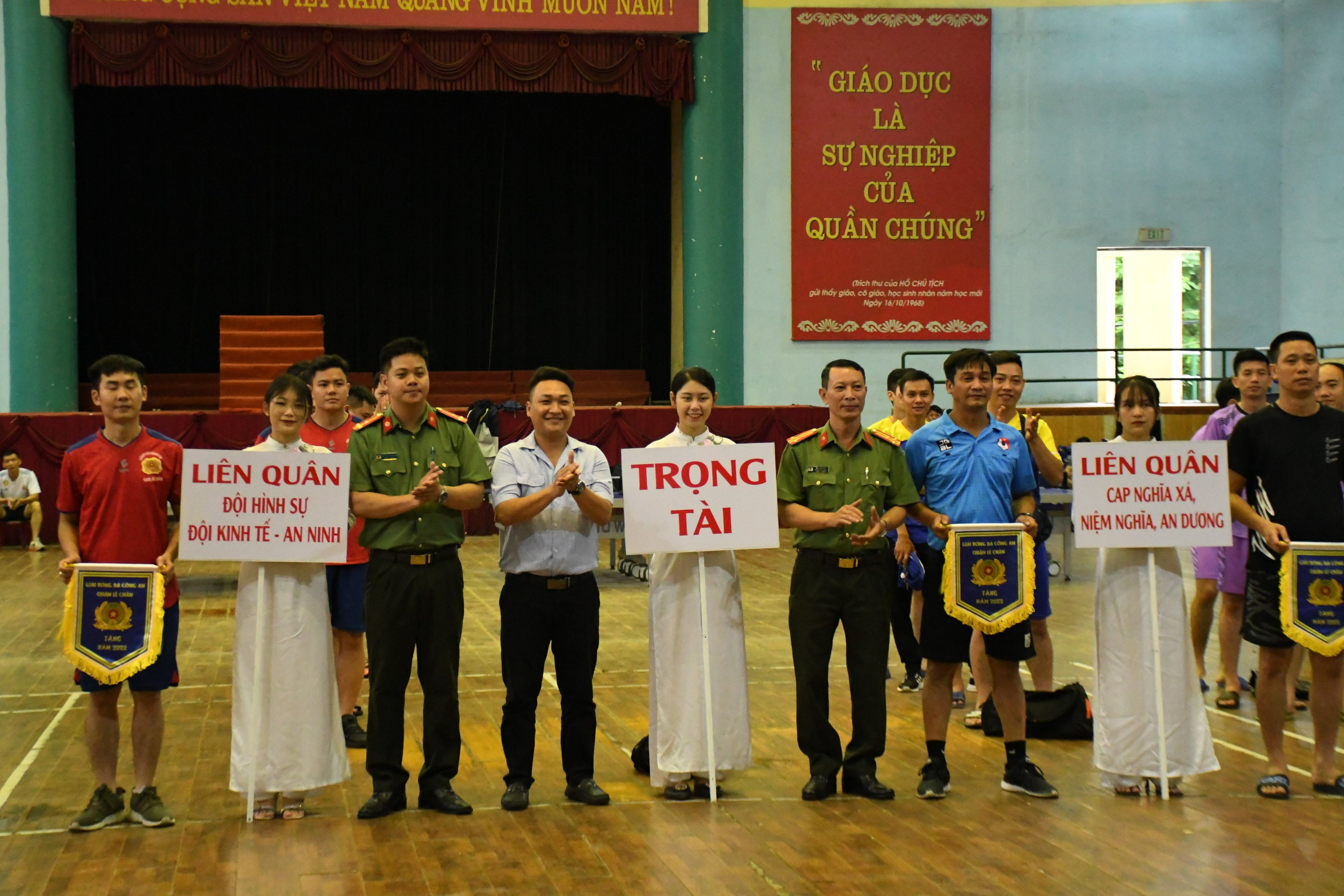 Công an quận Lê Chân: Khai mạc Giải bóng đá mini lần thứ 3 năm 2022